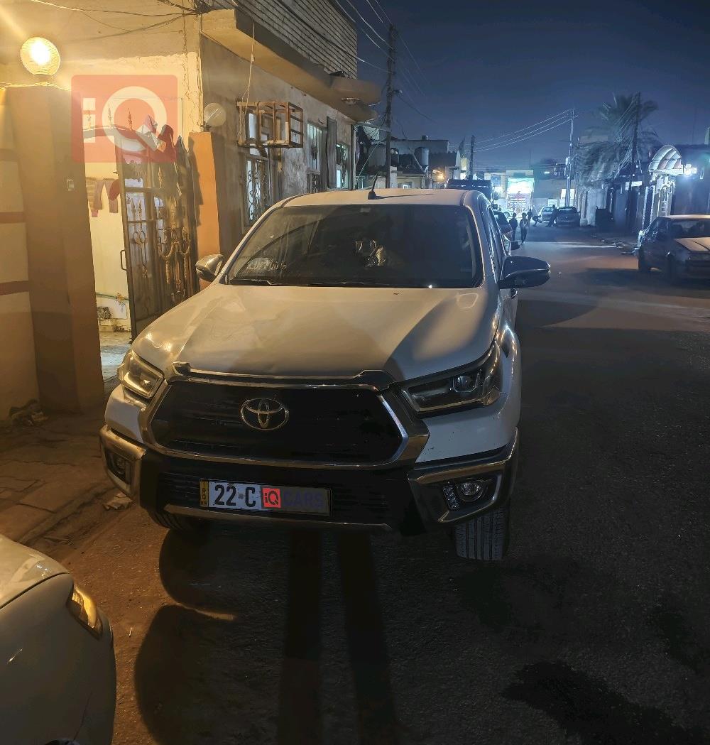 تويوتا هايلوكس